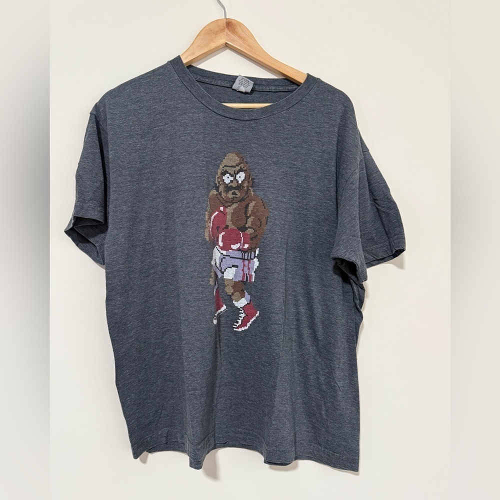 Mike Tyson’s Punch Out T-Shirt. Excellent Condition. Size XL